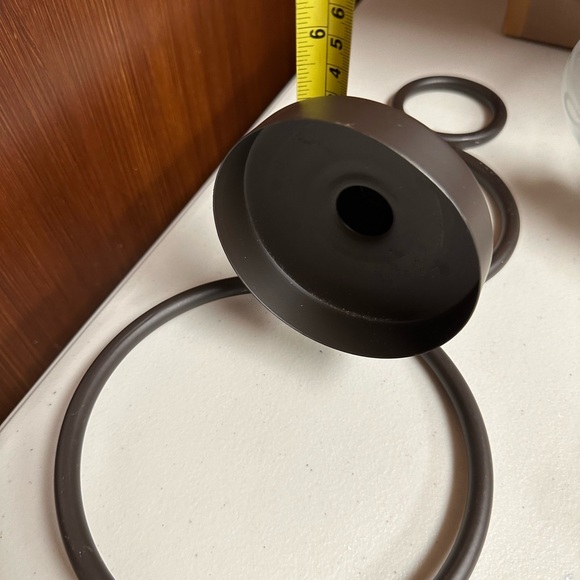 Home interiors Contemporary Metal circles Candle holder - Picture 10 of 16